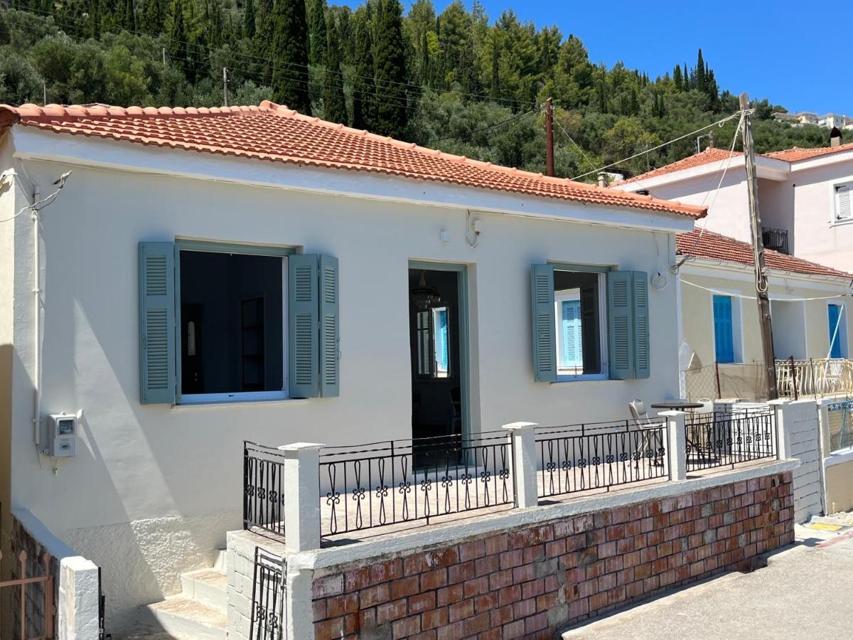 Modern Cottage On The Sea Vathí - Ítaca Exterior foto